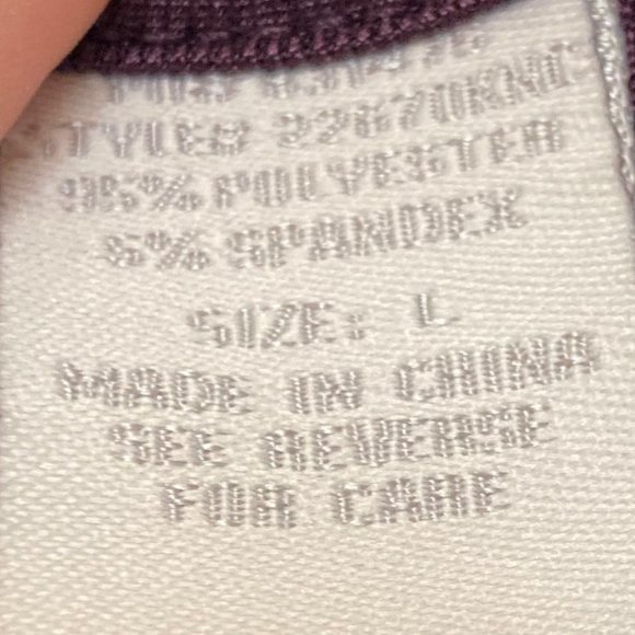 Charlotte Russe Deep Plum Blouse w/Ruched Sides & Gathered Bust L - Picture 5 of 8